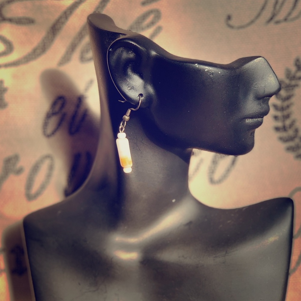 Vanilla and khaki dangles